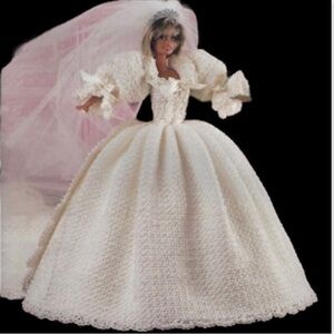 BARBIE Rare Pearl/Sequin Embellished
Crochet Wedding Gown w/detachable Train